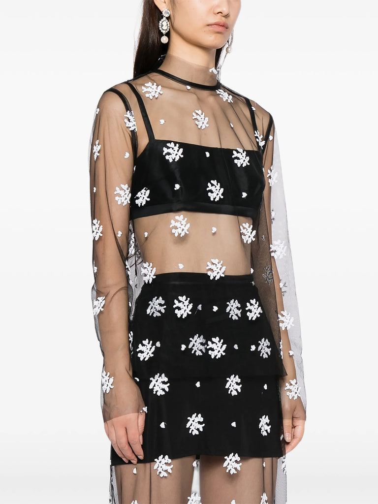 Dorothea Top in Black and white floral embroidery