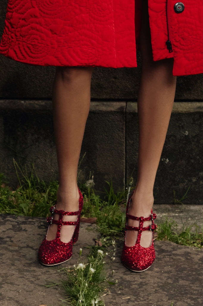 Tessa T-Bar in Red Glitter